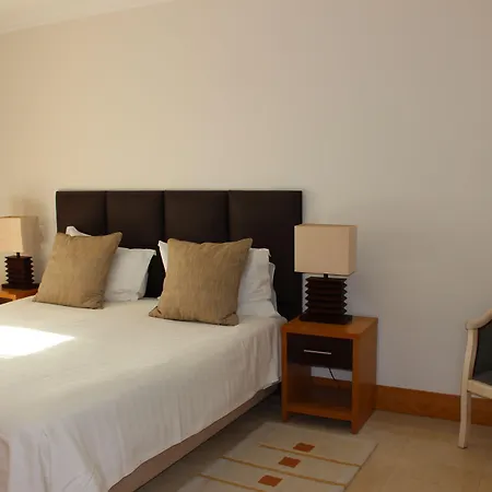 منتجع دوناس دوراداس بيتش كلوب فالي دو لوبو