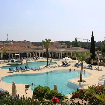ドゥナス ドウラダス ビーチ クラブ リゾート ヴァーレ・ド・ローボ